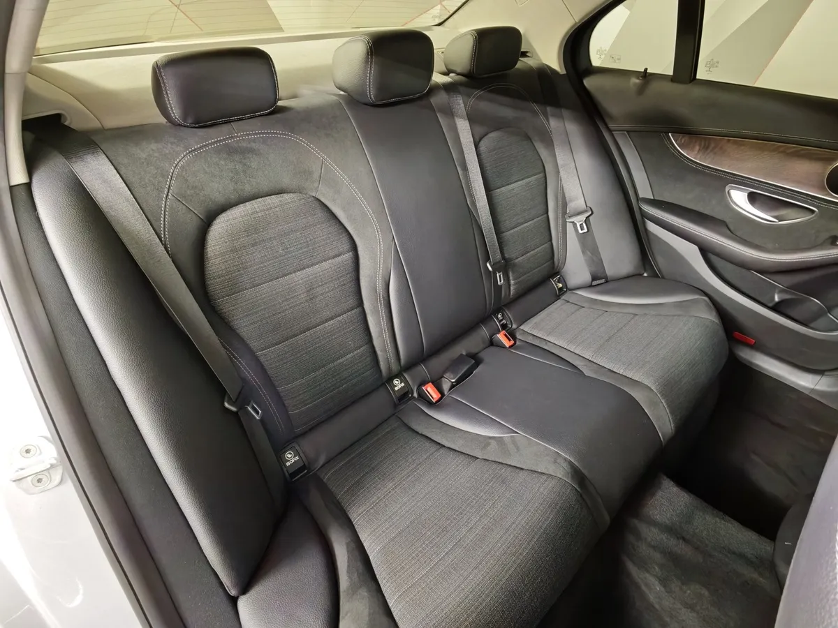 Mercedes-Benz C-Класс C 180 9G-Tronic (150 л.с.) Особая серия Серебристый в АВИЛОН. Слайд №16
