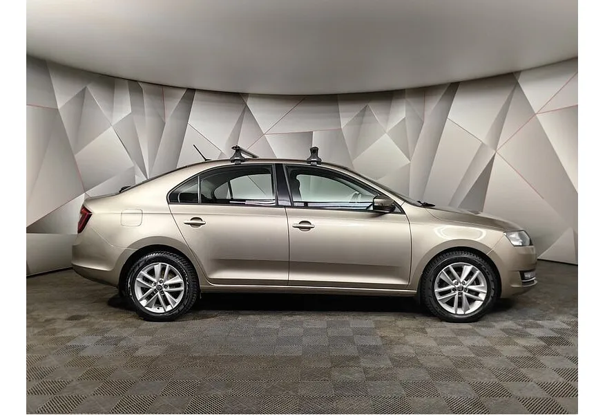 Skoda Rapid 1.6 MT (110 л.с.) Бежевый в АВИЛОН. Слайд №6