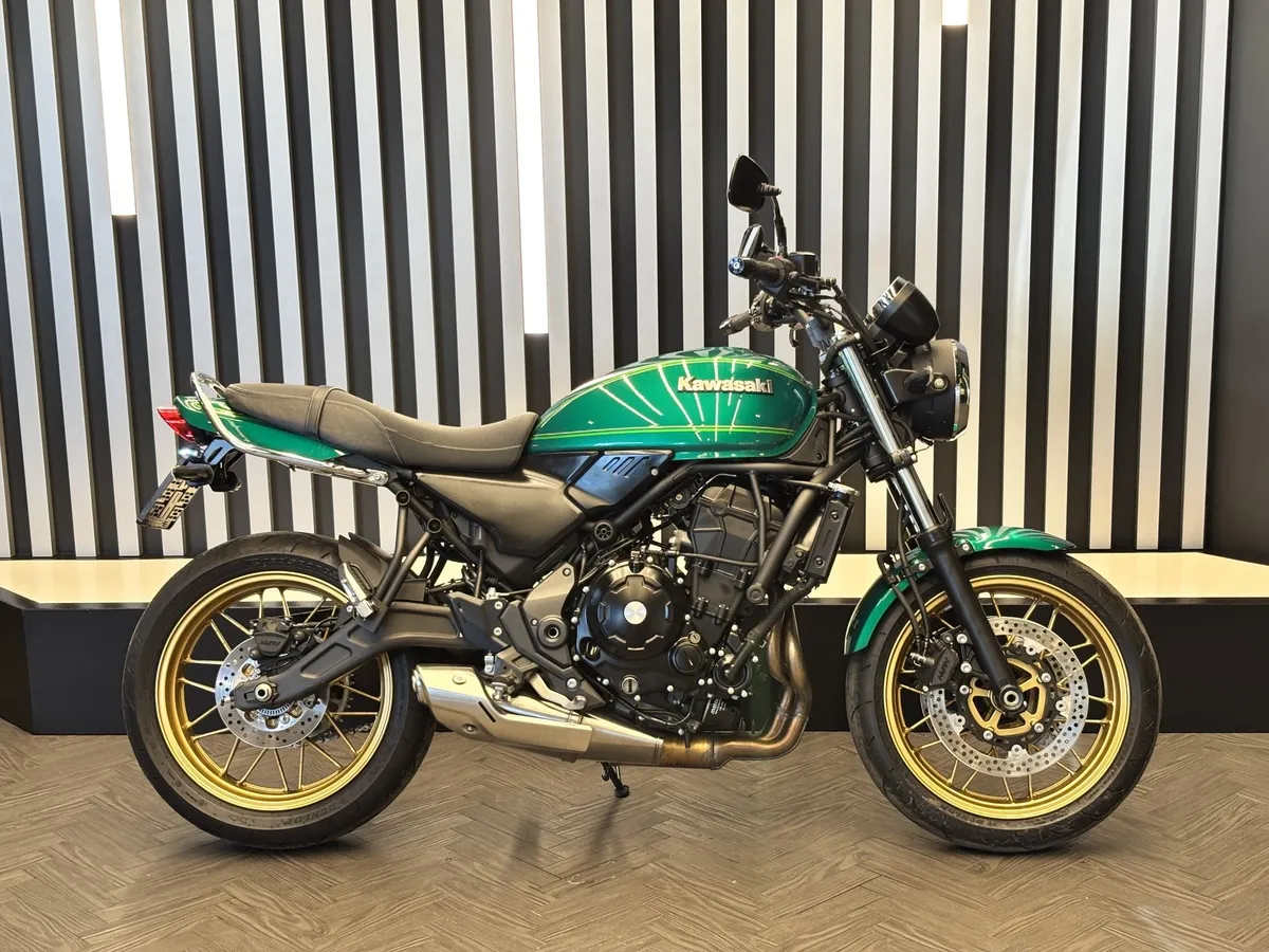 Kawasaki Z650RS 649 см³ (68 л.с.) (68) 649 Зеленый в АВИЛОН. Слайд №4