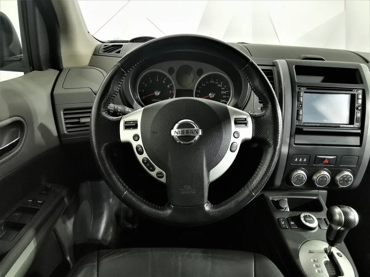 Nissan X-Trail 2.5 CVT AWD (169 л.с.) LE Фиолетовый в АВИЛОН. Слайд №19