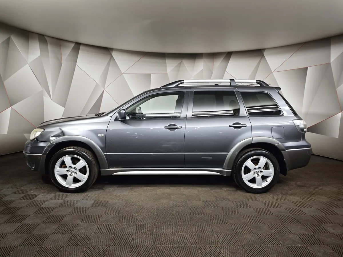 Mitsubishi Outlander 2.4 AT 4WD (160 л.с.) Серый в АВИЛОН. Слайд №5