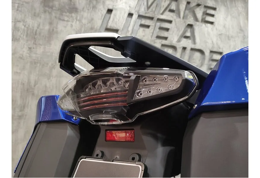 BMW Motorrad K 1600 GT K 1600 GT 1649 см³ (160) 1649 Синий в АВИЛОН. Слайд №13