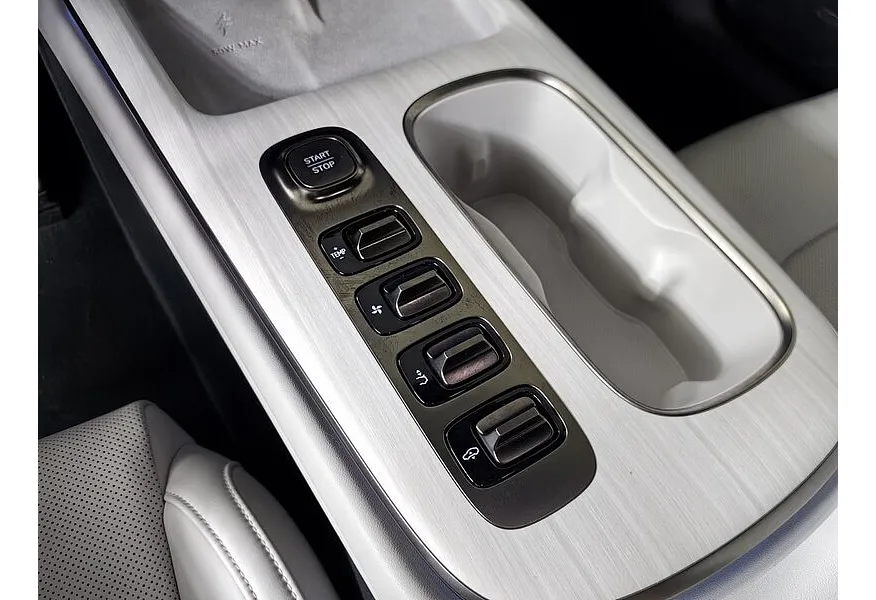 Xiaomi SU7 AT 4WD (673 л.с.) Max Серый в АВИЛОН. Слайд №21