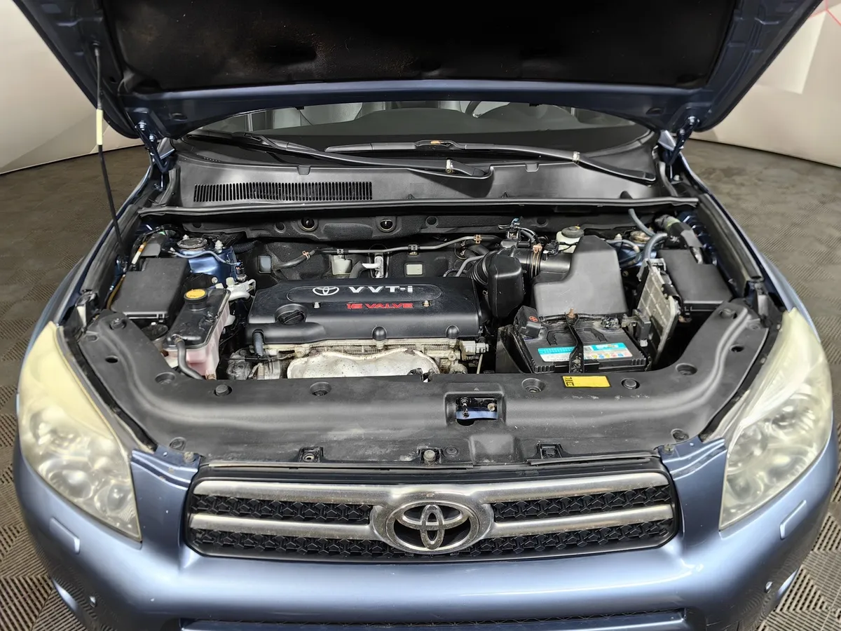 Toyota RAV4 2.4 CVT AWD (170 л.с.) Синий в АВИЛОН. Слайд №11