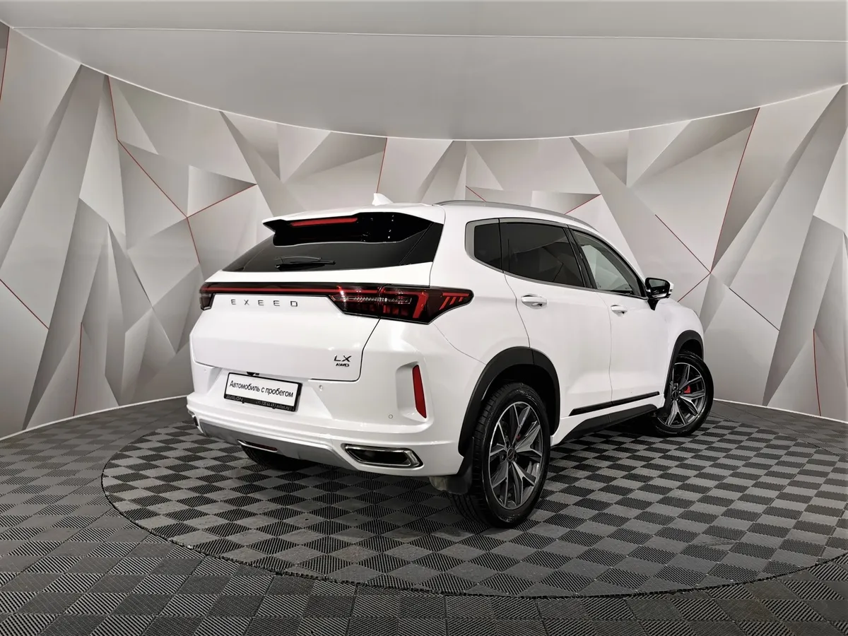 EXEED LX 1.6T DCT 4WD (150 л.с) Premium Plus Белый в АВИЛОН. Слайд №2
