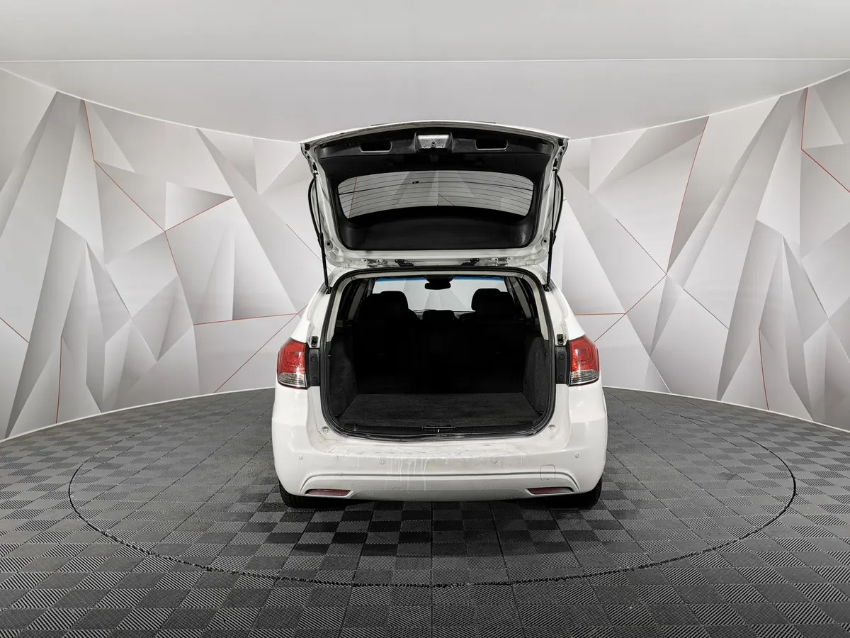 Chevrolet Cruze 1.8 AT (141 л.с.) Белый в АВИЛОН. Слайд №11