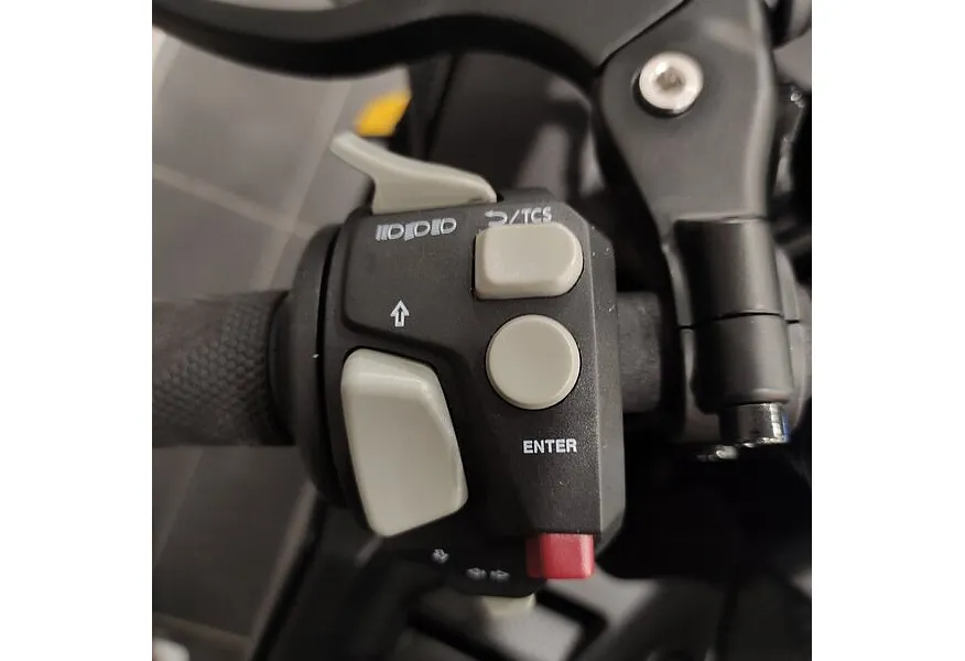 VOGE RR525 494 см³ (55 л.с.) (55) 525 Черный в АВИЛОН. Слайд №12 VOGE RR525 494 см³ (55 л.с.) (55) 525 Черный в АВИЛОН. Слайд №12