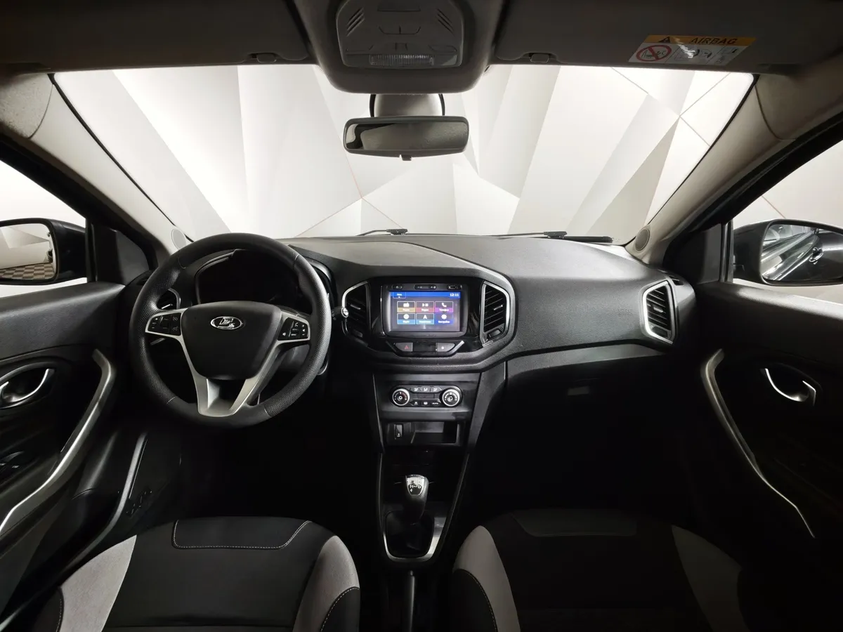 ВАЗ (Lada) XRAY 1.8 AMT (122 л.с.) Черный в АВИЛОН. Слайд №14
