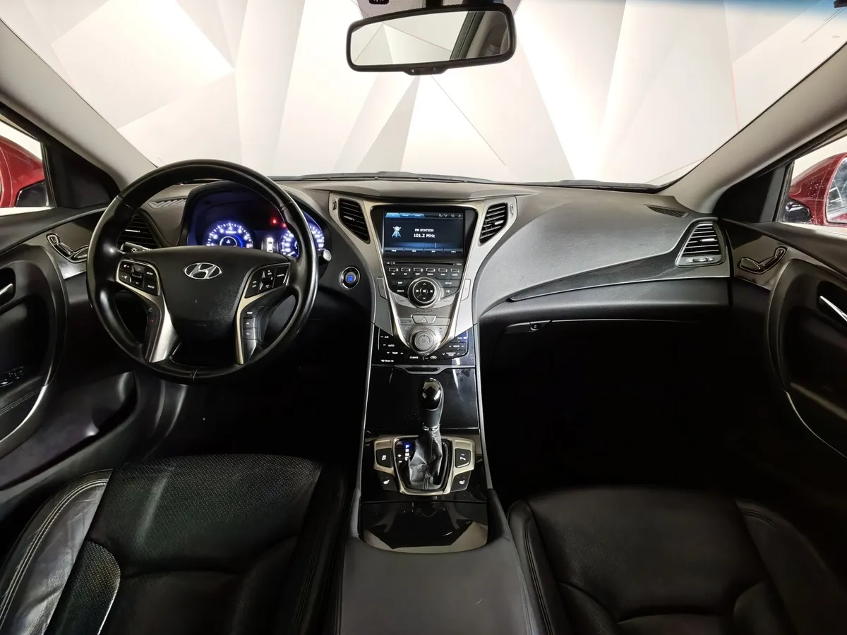 Hyundai Grandeur 3.0 AT (250 л.с.) Business Красный в АВИЛОН. Слайд №14
