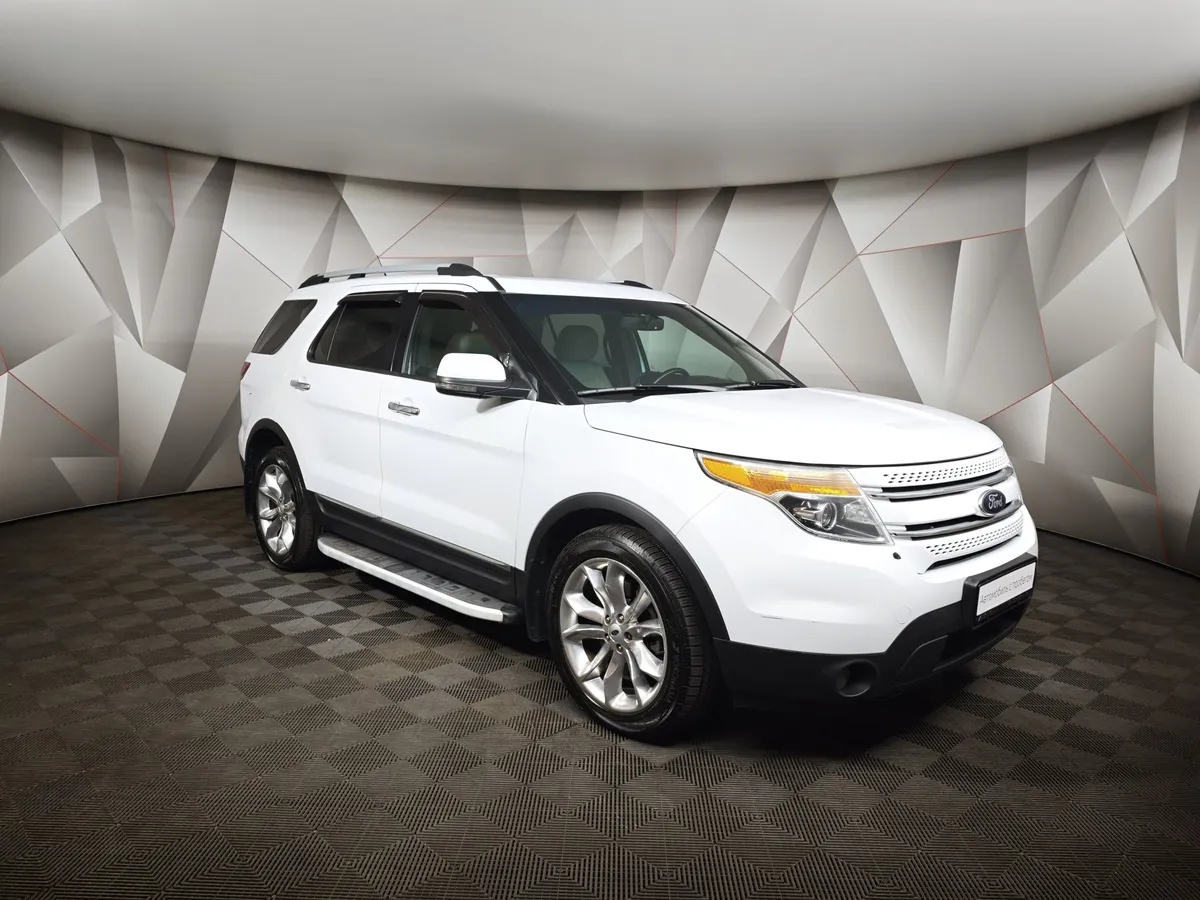 Ford Explorer 3.5 SelectShift 4WD (294 л.с.) Белый в АВИЛОН. Слайд №3