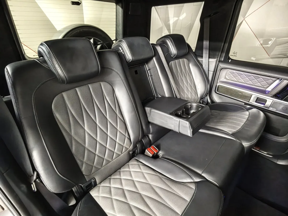 Mercedes-Benz G-Класс G 63 AMG Speedshift Plus 9G-Tronic (571 л.с.) Серый в АВИЛОН. Слайд №16