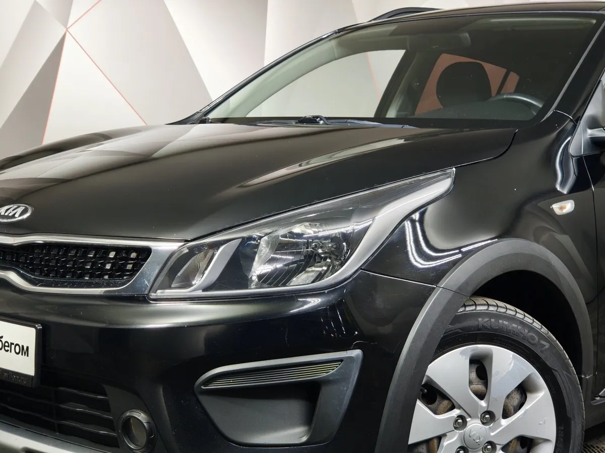 Kia Rio X-Line 1.6 MT (123 л.с.) Черный в АВИЛОН. Слайд №10