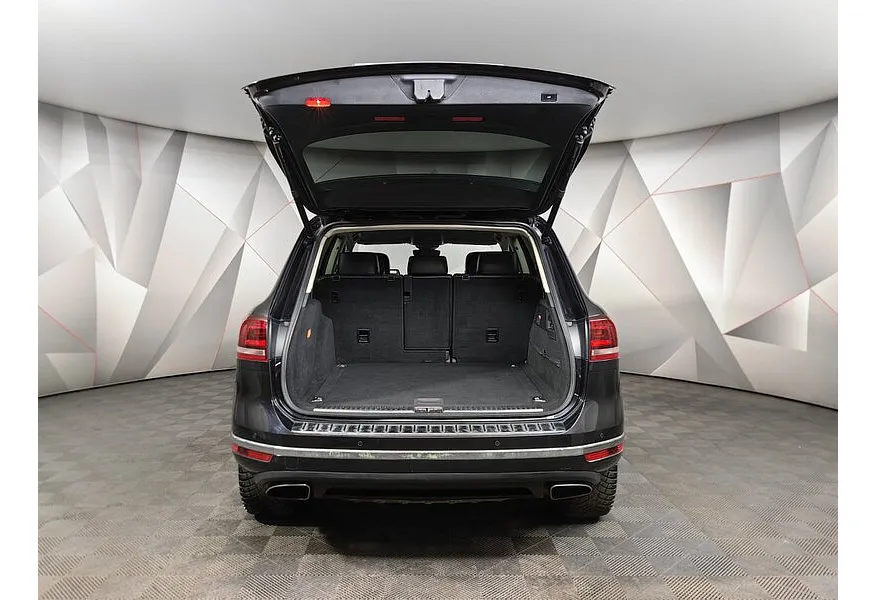 Volkswagen Touareg 3.0 TDI Tiptronic 4Motion (204 л.с.) Черный в АВИЛОН. Слайд №12