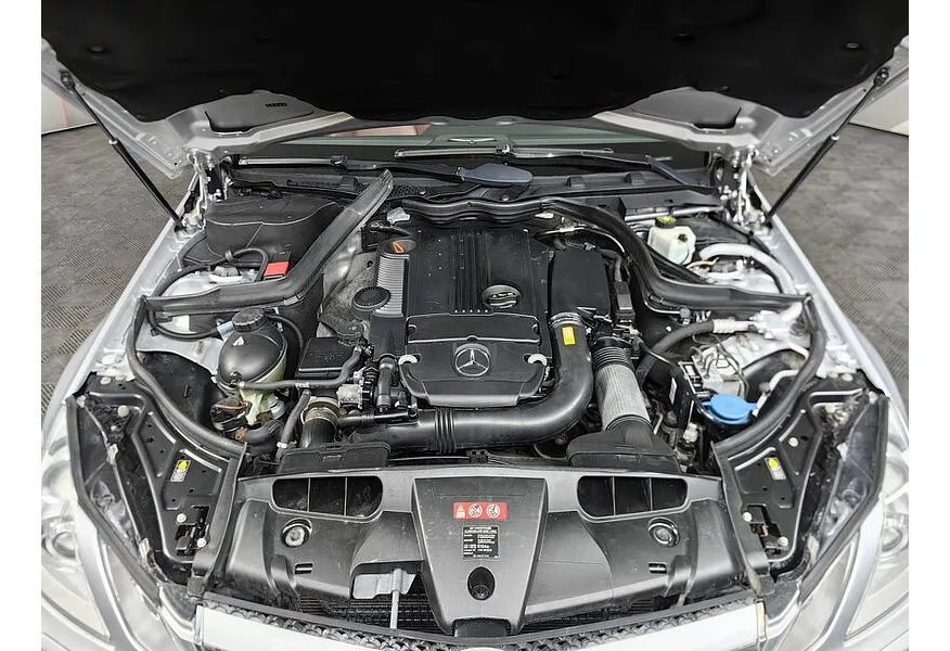 Mercedes-Benz E-Класс E 250 T BlueEfficiency 7G-Tronic Plus (204 л.с.) Серебристый в АВИЛОН. Слайд №11