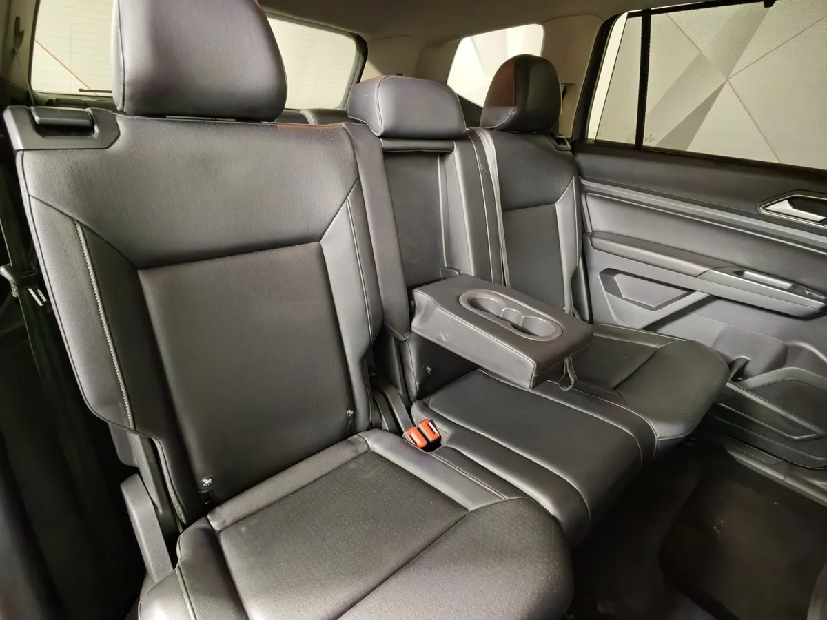 Volkswagen Teramont 2.0T AT 4Motion (220 л.с.) Status Серый в АВИЛОН. Слайд №16
