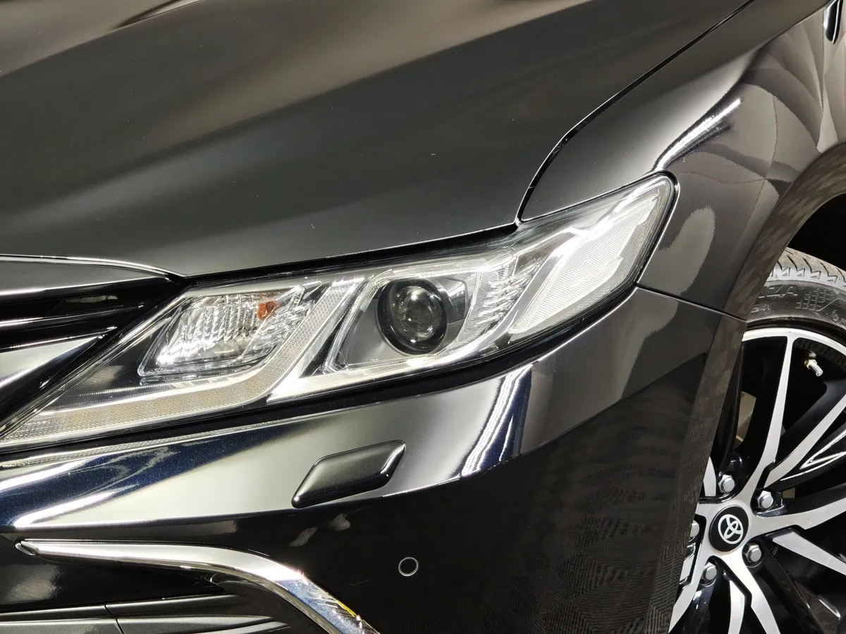 Toyota Camry 2.5 AT (181 л.с.) Черный в АВИЛОН. Слайд №10