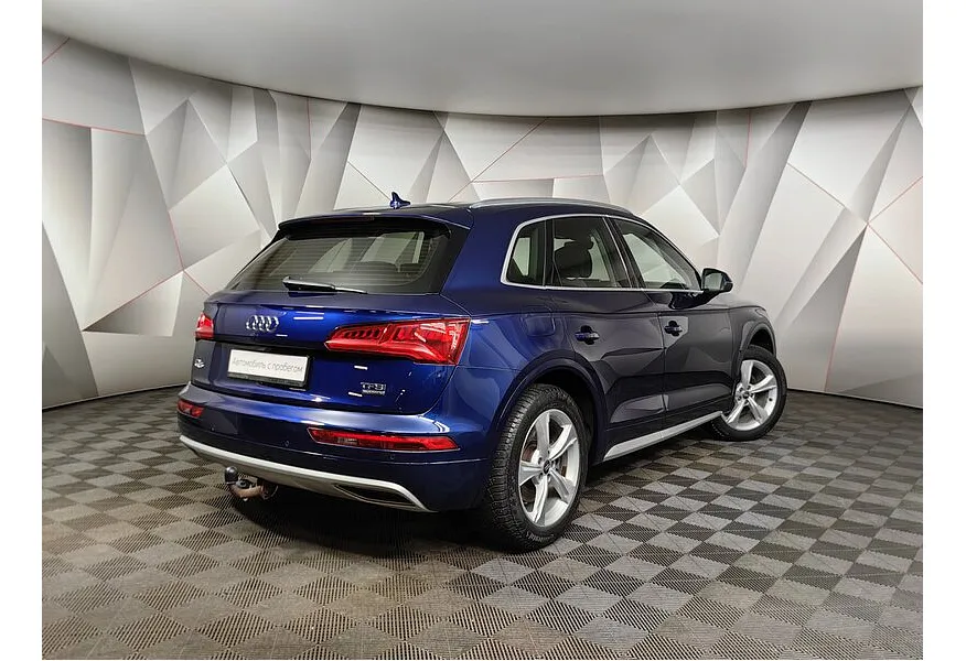 Audi Q5 2.0 TFSI S tronic quattro (249 л.с.) Design Синий в АВИЛОН. Слайд №8