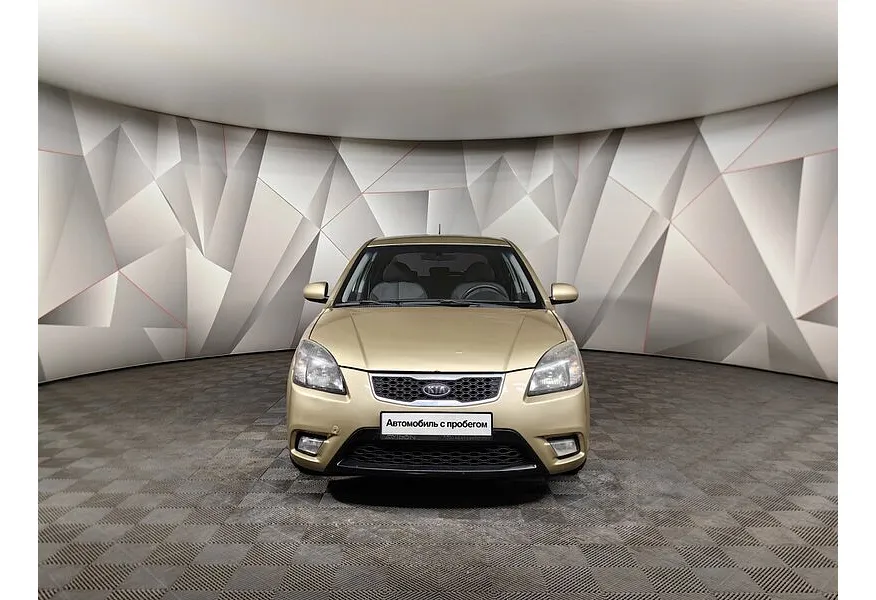 Kia Rio 1.4 AT (97 л.с.) Classic Бежевый в АВИЛОН. Слайд №7