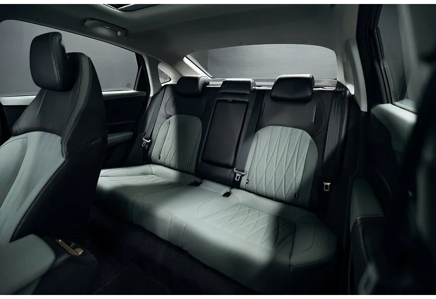 Changan Lamore 1.5T 7DCT 2WD (180 л.с.) Tech Серый в АВИЛОН. Слайд №5