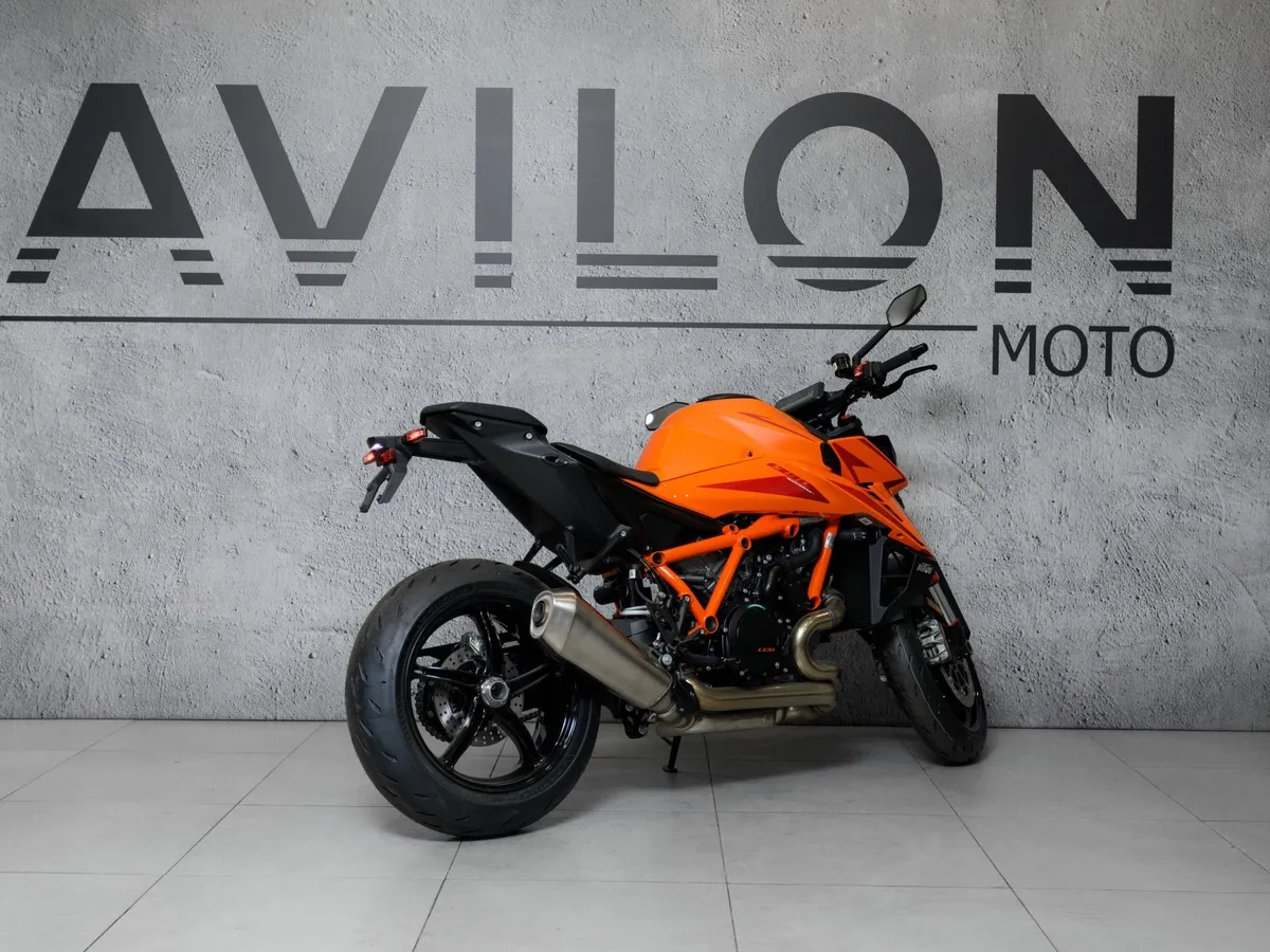 KTM 1390 Super Duke 1350 см³ (190 л.с.) (190) 1350 Оранжевый в АВИЛОН. Слайд №8