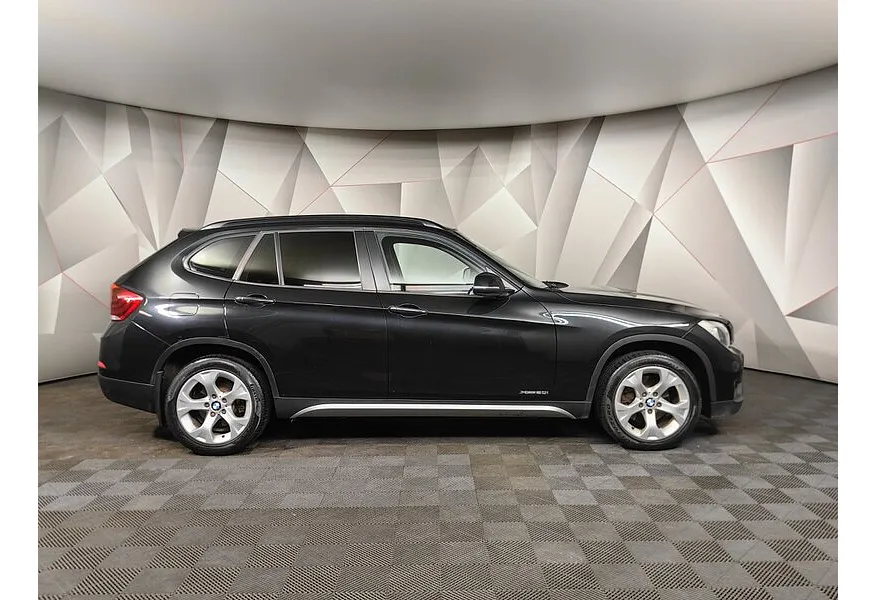 АВИЛОН - BMW X1 xDrive20i AT (184 л.с.) Черный - slide 2
