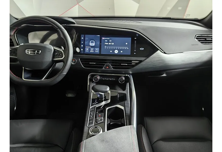 Geely Tugella 2.0 AT AWD (238 л.с.) Flagship Sport Серый в АВИЛОН. Слайд №15