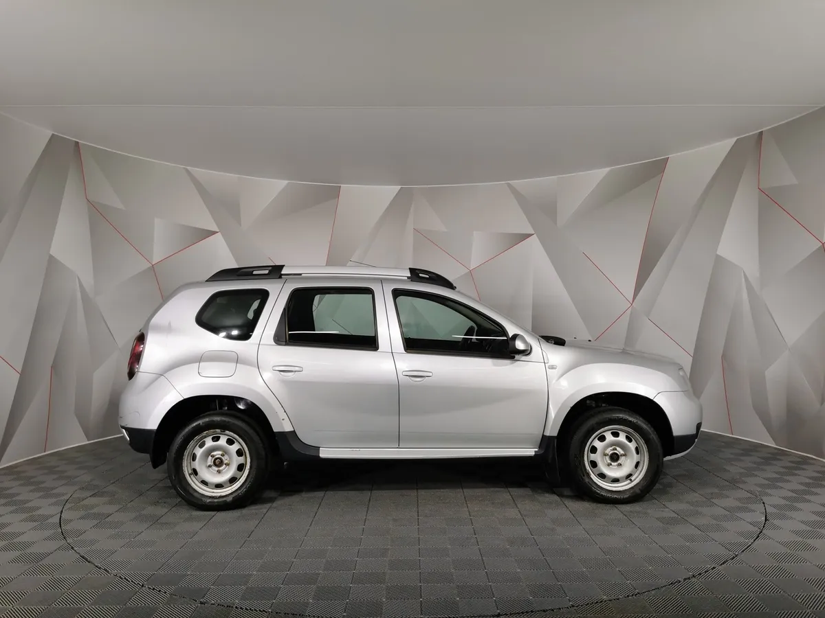 Renault Duster 2.0 MT 4x4 (143 л.с.) Серый в АВИЛОН. Слайд №6