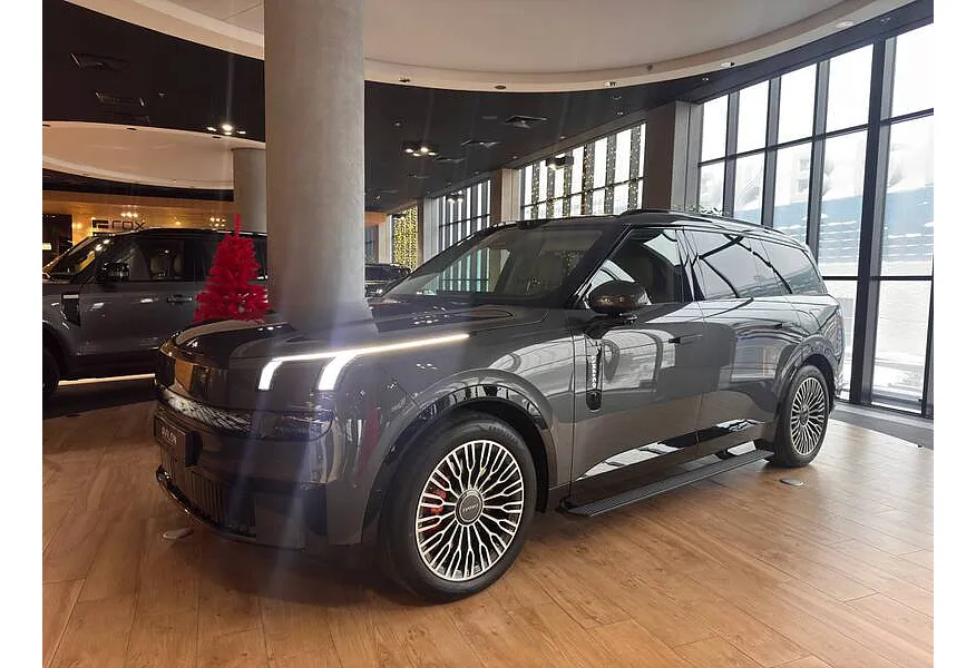 АВИЛОН - Lynk & Co 900 2.0 AT 4WD (884 л.с.) Discovery Серый - slide 9547177