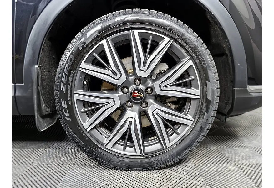 Hongqi HS5 2.0 AT 4WD (224 л.с.) Comfort Черный в АВИЛОН. Слайд №9