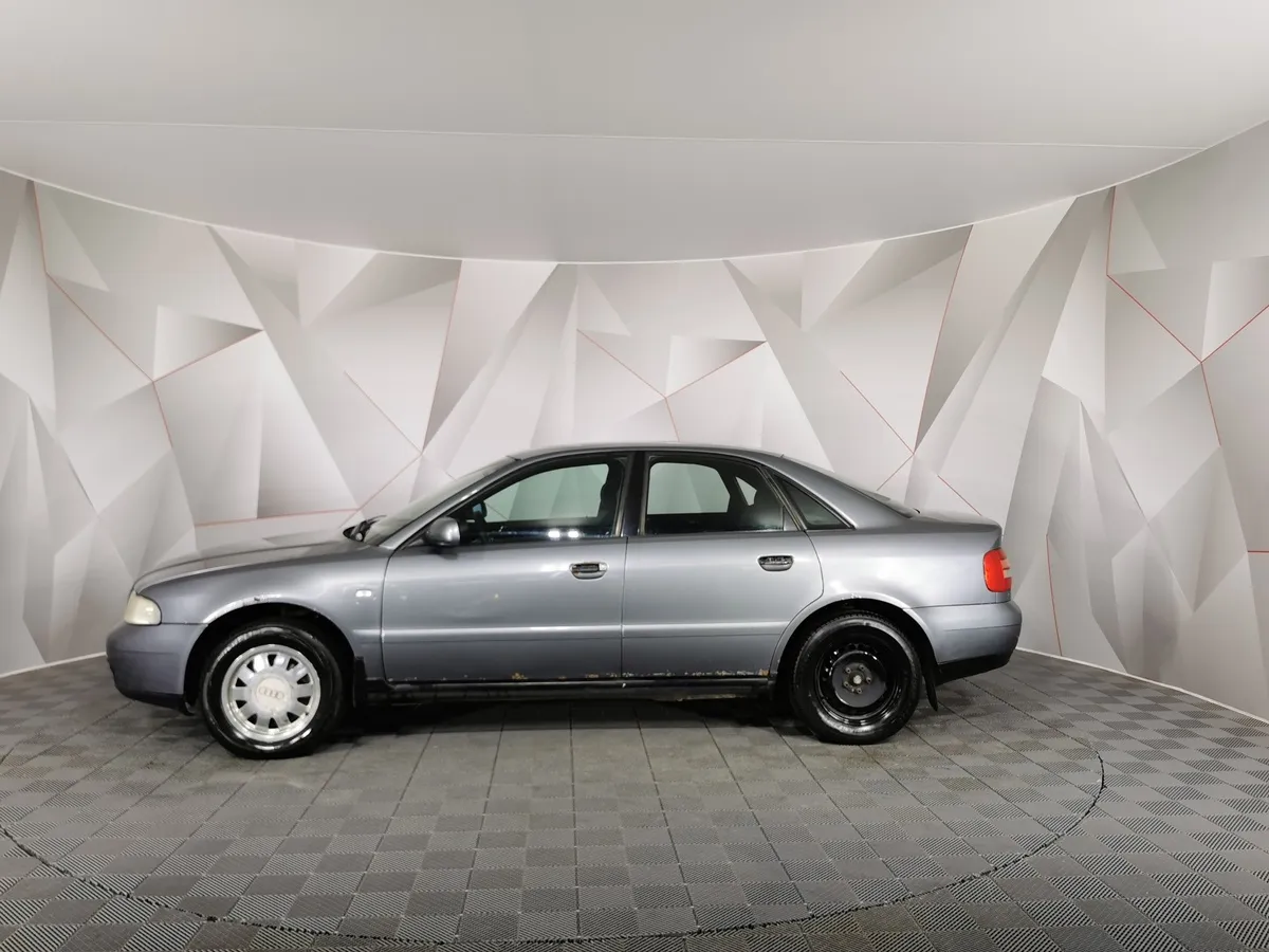 Audi A4 1.6 MT (101 л.с.) Белый в АВИЛОН. Слайд №5
