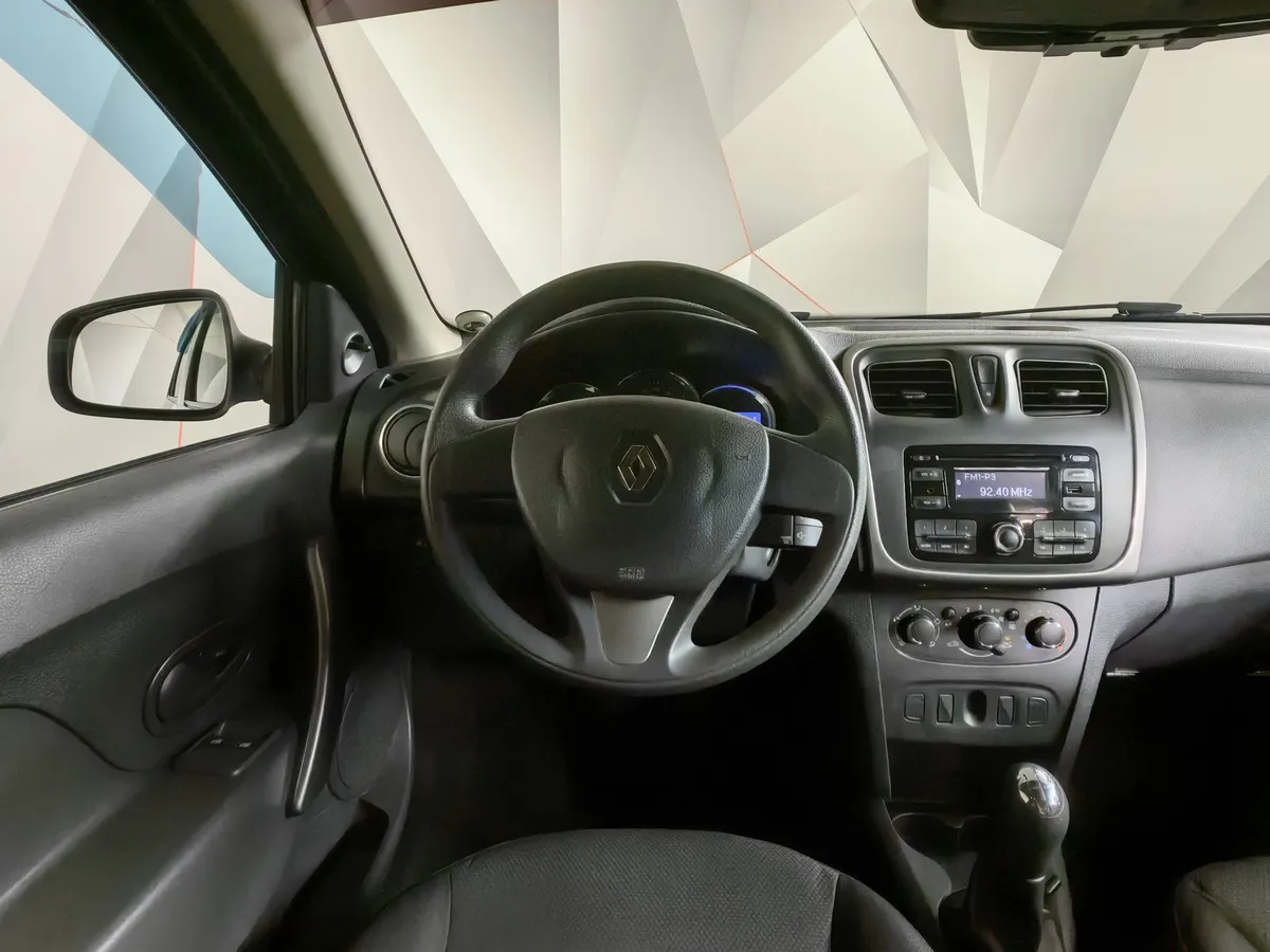 Renault Logan 1.6 MT (82 л.с.) Черный в АВИЛОН. Слайд №17