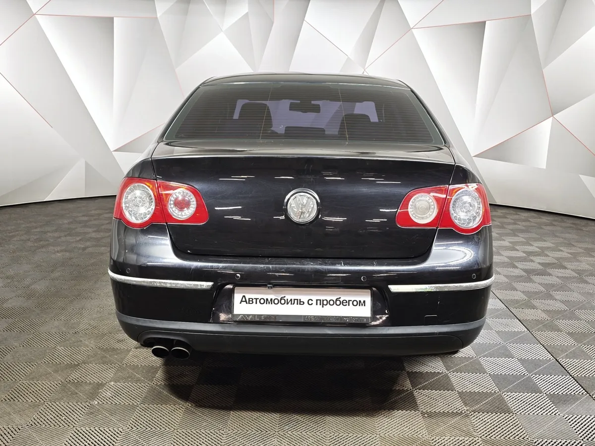 Volkswagen Passat 1.8 TSI DSG (152 л.с.) Черный в АВИЛОН. Слайд №8
