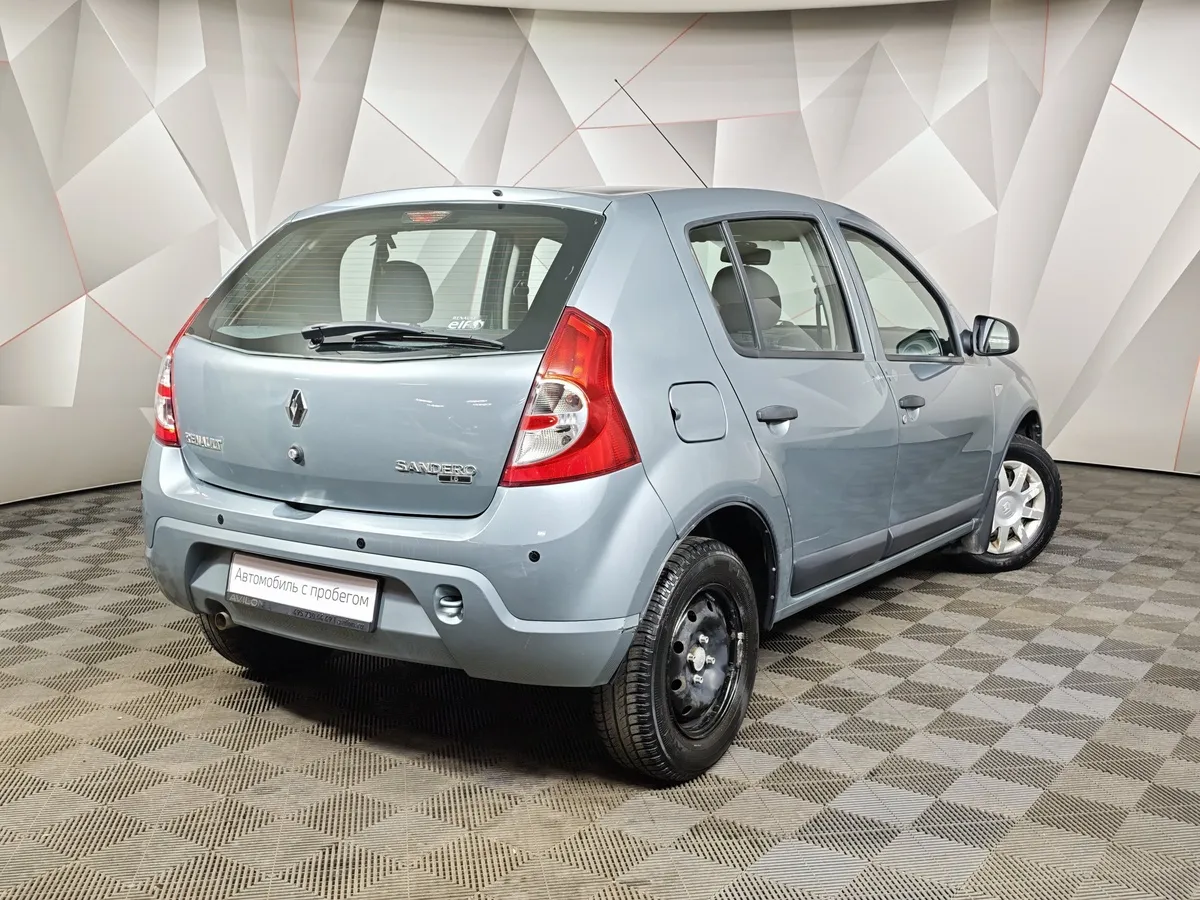 Renault Sandero 1.6 MT (84 л.с.) Синий в АВИЛОН. Слайд №2