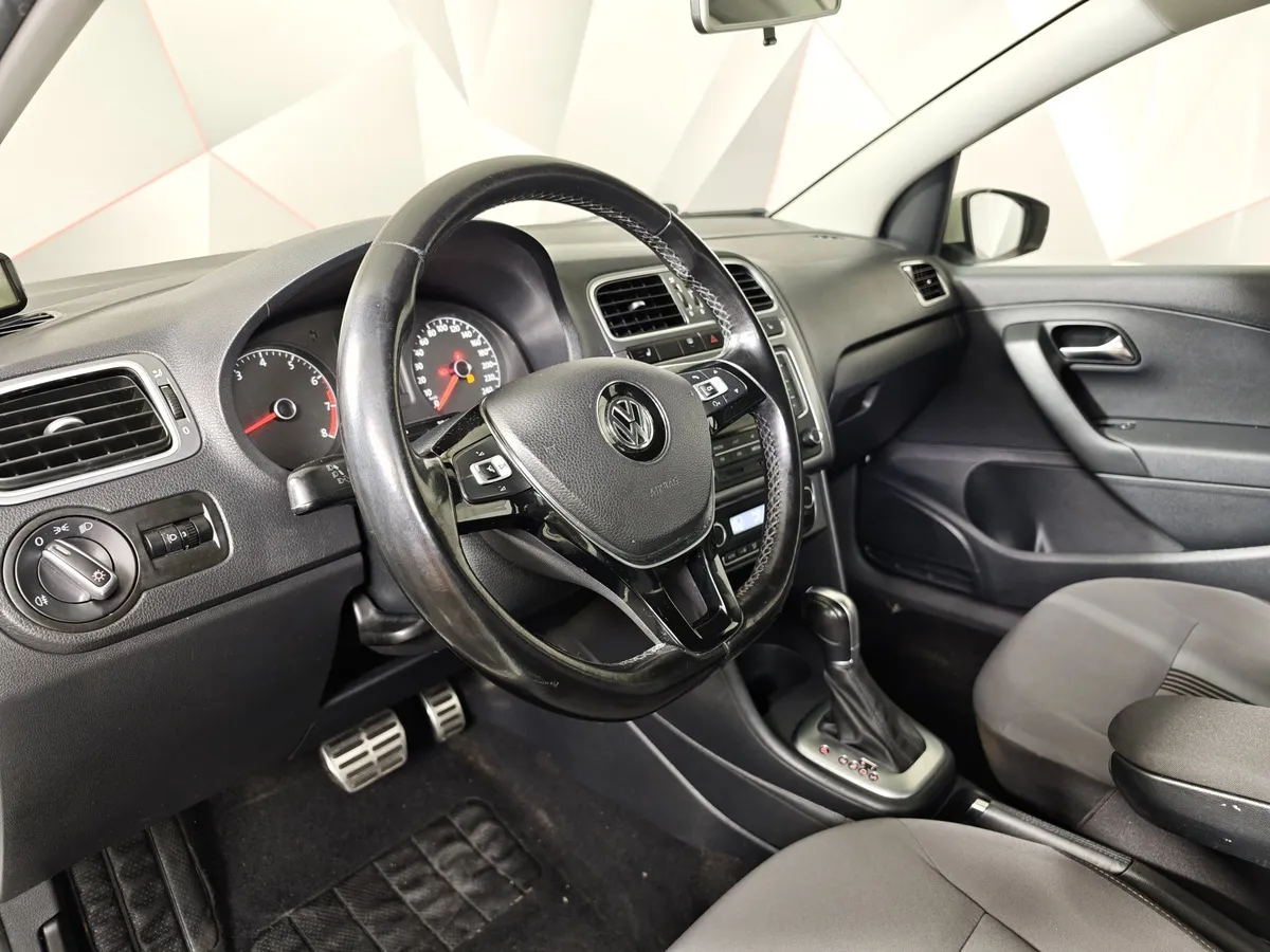 Volkswagen Polo 1.6 MPI MT (110 л.с.) Allstar Белый в АВИЛОН. Слайд №19