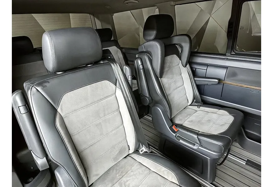 Volkswagen Multivan 2.0 biTDI DSG 4 MOTION (180 л.с.) Highline Коричневый в АВИЛОН. Слайд №17