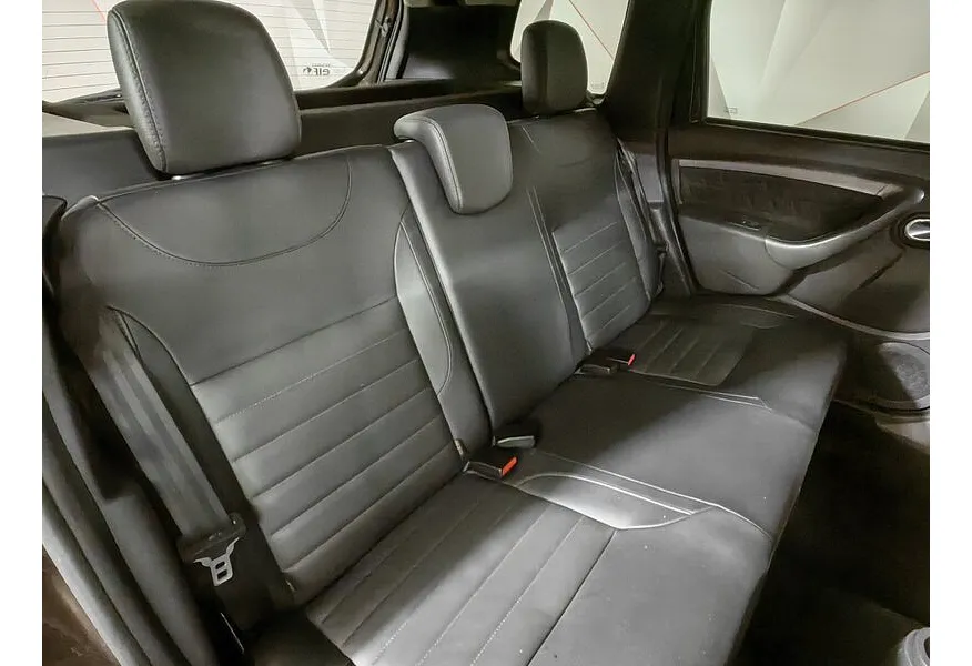 Renault Duster 2.0 MT 4x4 (143 л.с.) Коричневый в АВИЛОН. Слайд №16