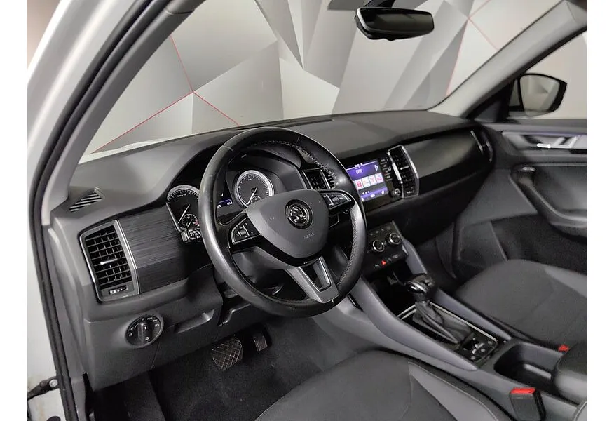 Skoda Kodiaq 1.4 TSI DSG 4X4 (150 л.с.) Белый в АВИЛОН. Слайд №18