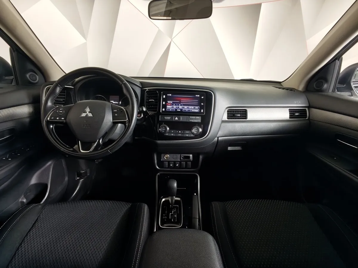 Mitsubishi Outlander 2.0 CVT (146 л.с.) Invite Белый в АВИЛОН. Слайд №14