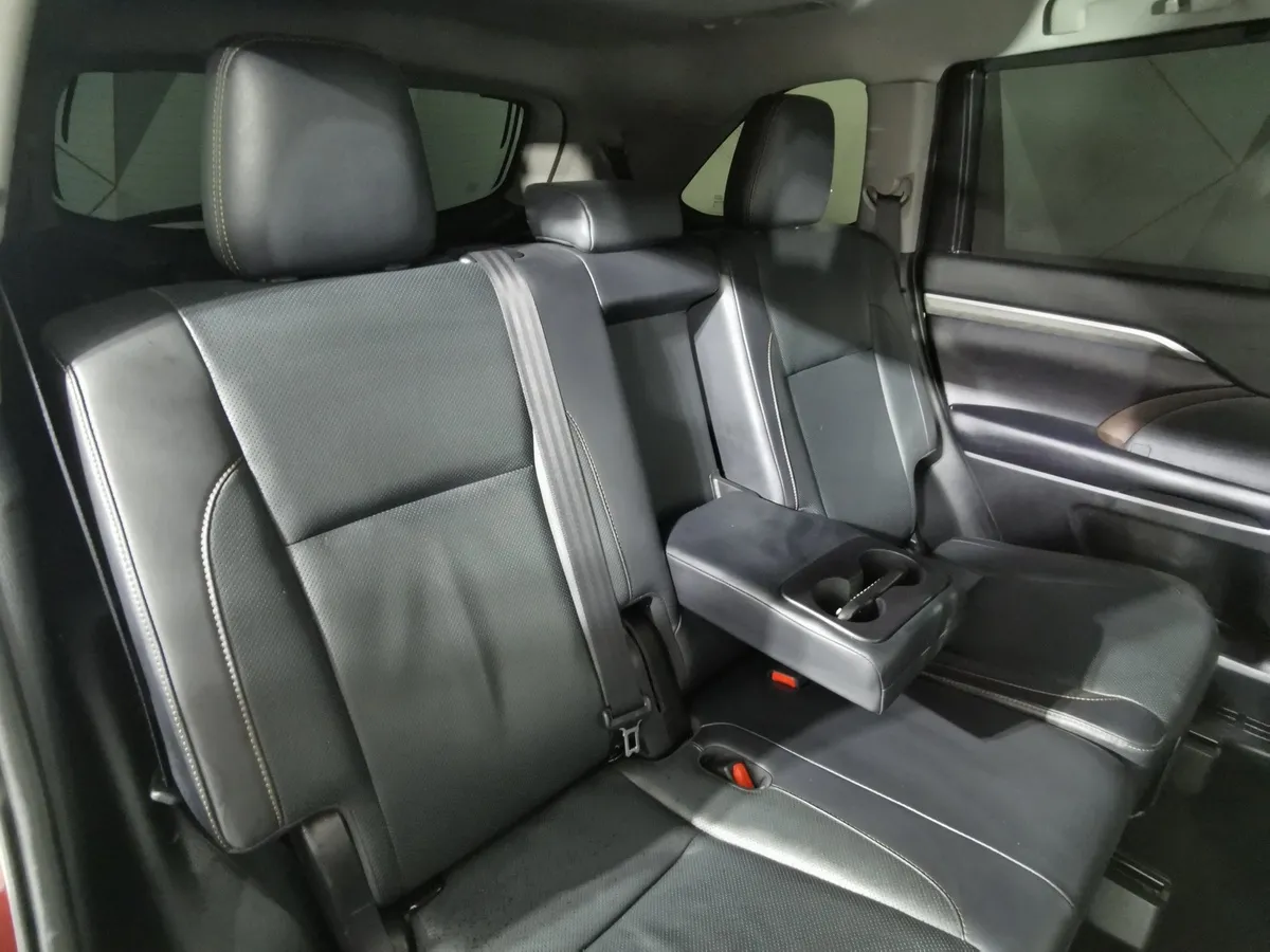 Toyota Highlander 3.5 AT AWD (249 л.с.) Престиж Красный в АВИЛОН. Слайд №16