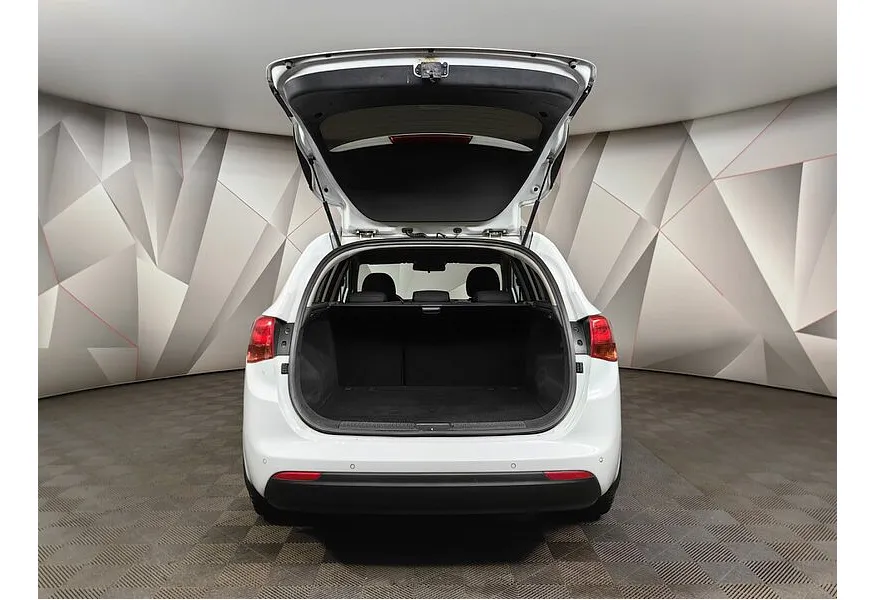 Kia Ceed 1.6 AT (129 л.с.) Белый в АВИЛОН. Слайд №11 Kia Ceed 1.6 AT (129 л.с.) Белый в АВИЛОН. Слайд №11