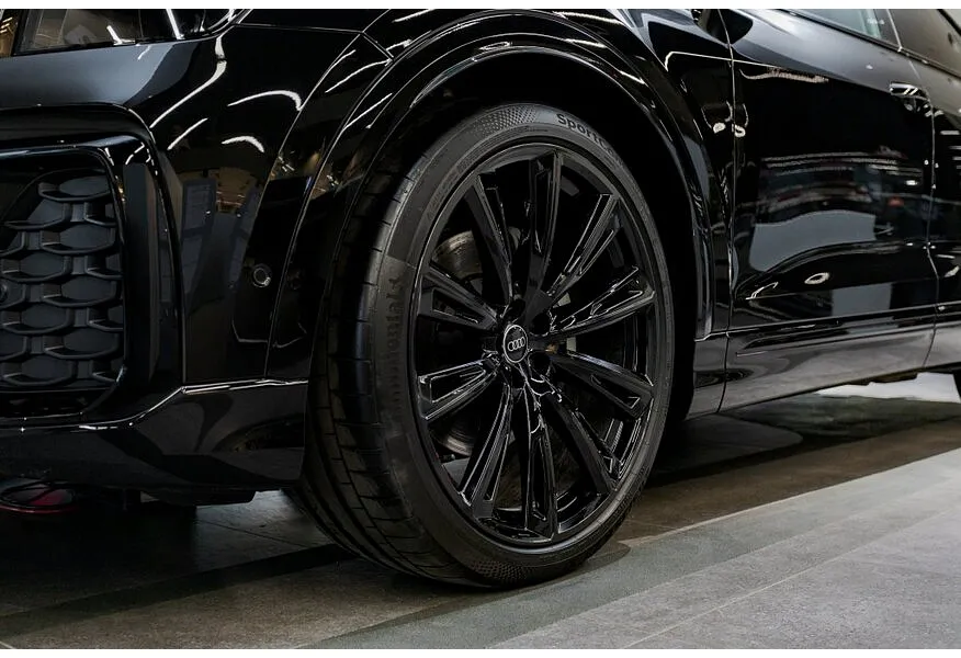 Audi Q8 3.0 TDI Tiptronic quattro (286 л.с.) Черный в АВИЛОН. Слайд №21