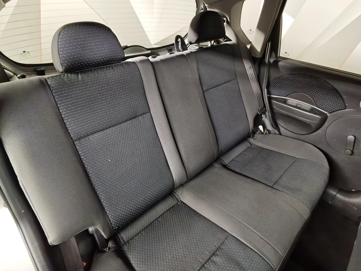 Chevrolet Aveo 1.2i MT (72 л.с.) Серебристый в АВИЛОН. Слайд №10