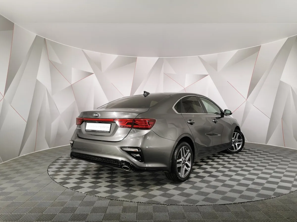 Kia Cerato 2.0 MPI AT (150 л.с.) Premium Plus Серый в АВИЛОН. Слайд №2