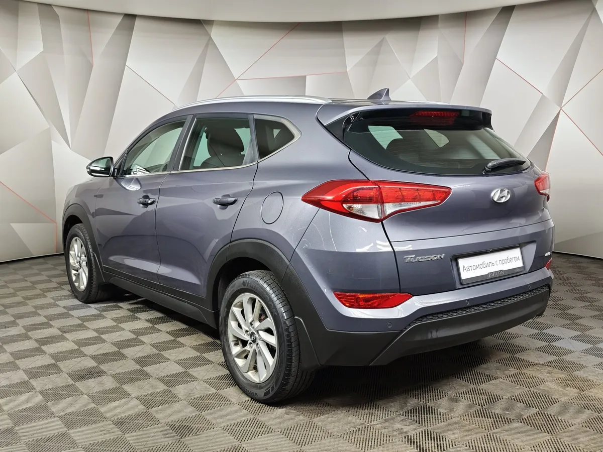Hyundai Tucson 2.0 AT 4WD (150 л.с.) Dynamic Серый в АВИЛОН. Слайд №4