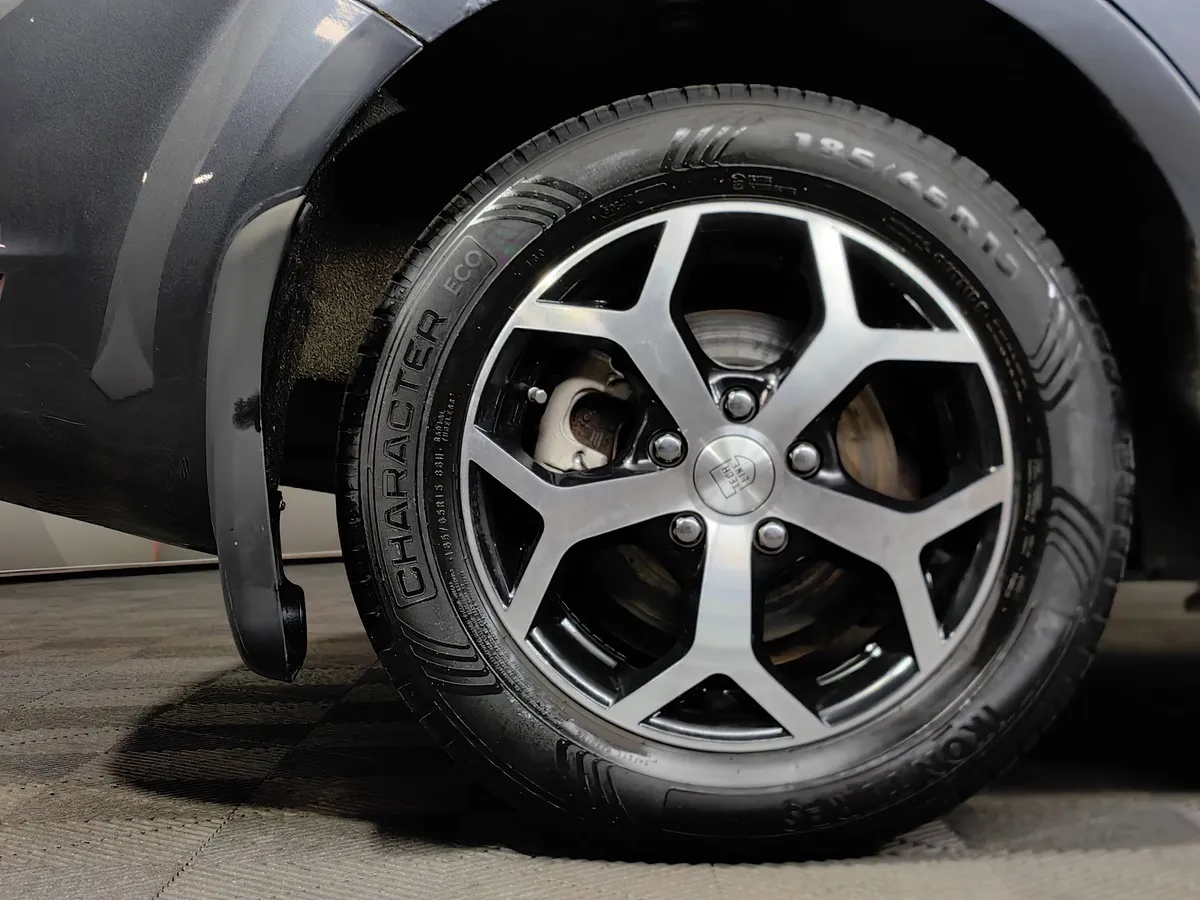 Ford Focus 1.8 MT (125 л.с.) Comfort Серый в АВИЛОН. Слайд №9