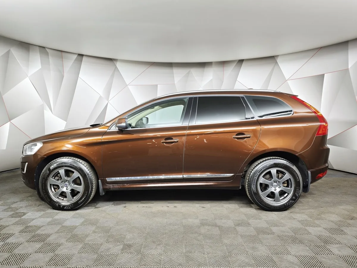 Volvo XC60 2.4 D4 Geartronic AWD (181 л.с.) Красный в АВИЛОН. Слайд №5