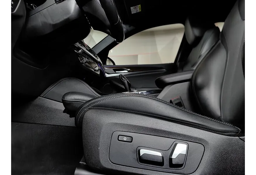 BMW X4 xDrive20d Steptronic (190 л.с.) xLine Коричневый в АВИЛОН. Слайд №18