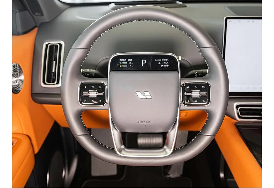 Li Auto L6 1.5 AT 4WD (150 л.с.) Pro Голубой в АВИЛОН. Слайд №9