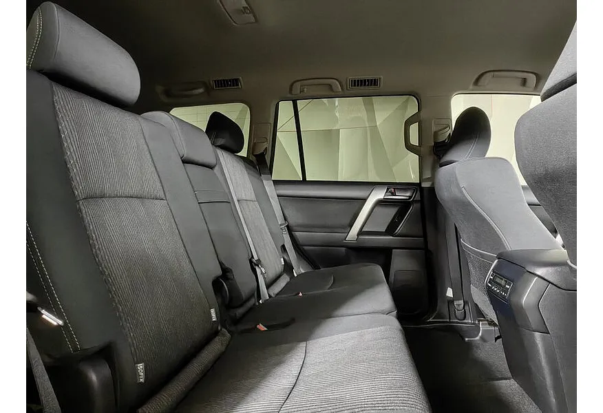 Toyota Land Cruiser Prado 2.7 AT AWD (161 л.с.) Стандарт Серый в АВИЛОН. Слайд №16