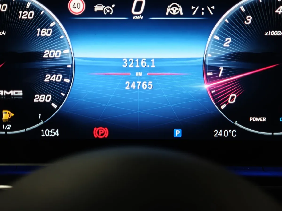 Mercedes-Benz GLE 53 9G 4MATIC+ (435 л.с.) Белый в АВИЛОН. Слайд №16